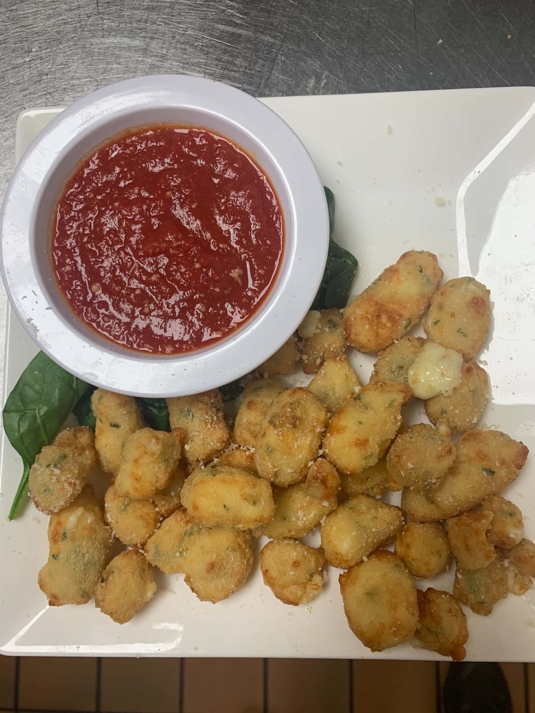 Fried ravioli with marinara