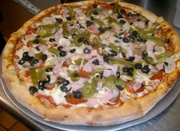 Sal's Combination pizza
